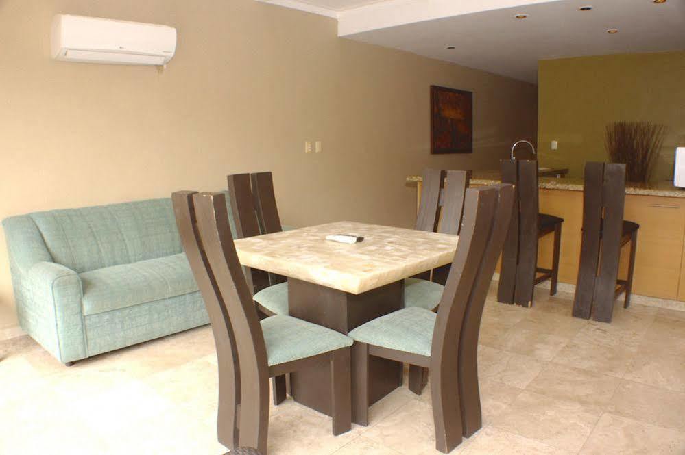 Ocean Plaza Condos Playa del Carmen Buitenkant foto