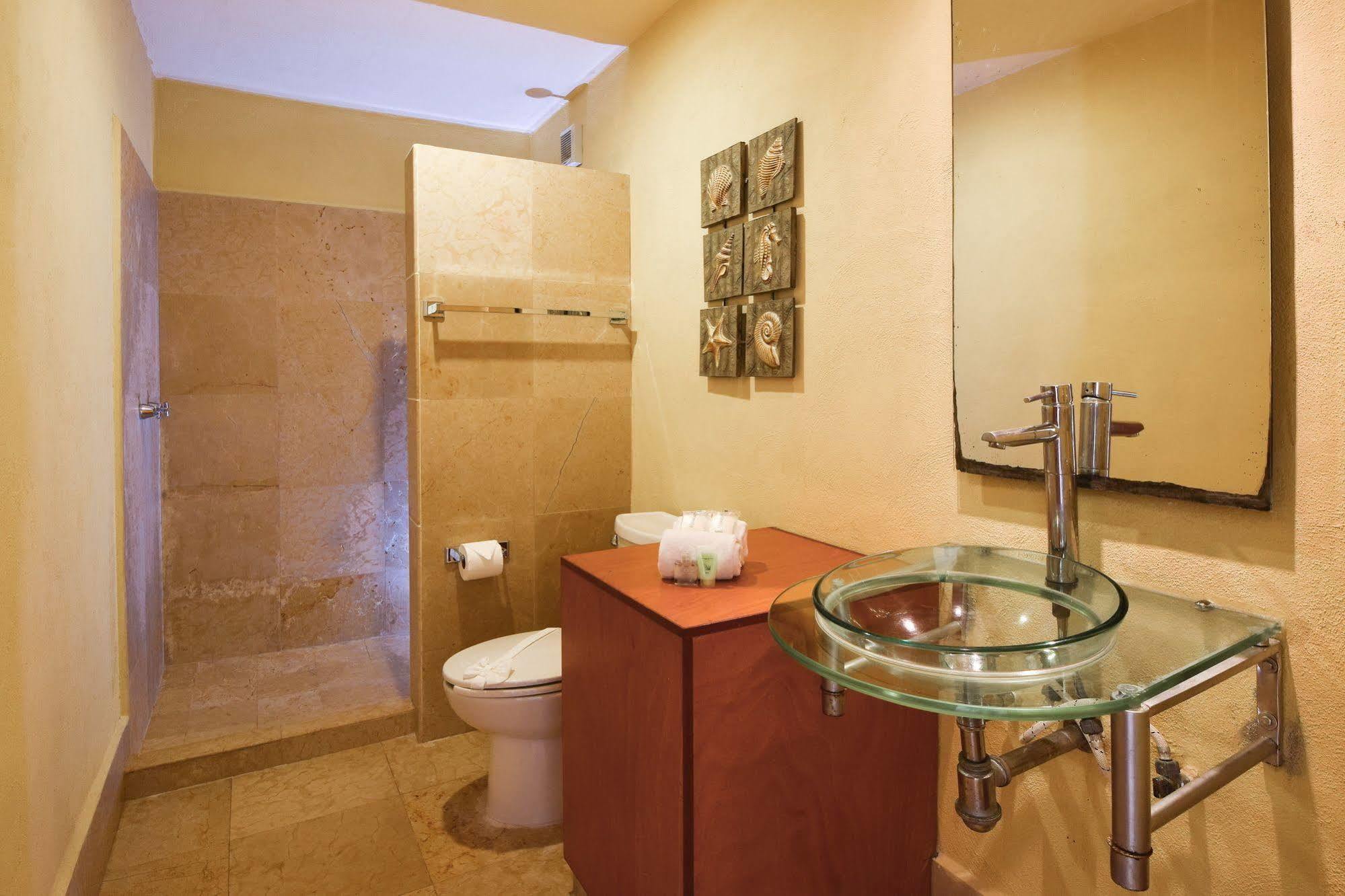 Ocean Plaza Condos Playa del Carmen Buitenkant foto
