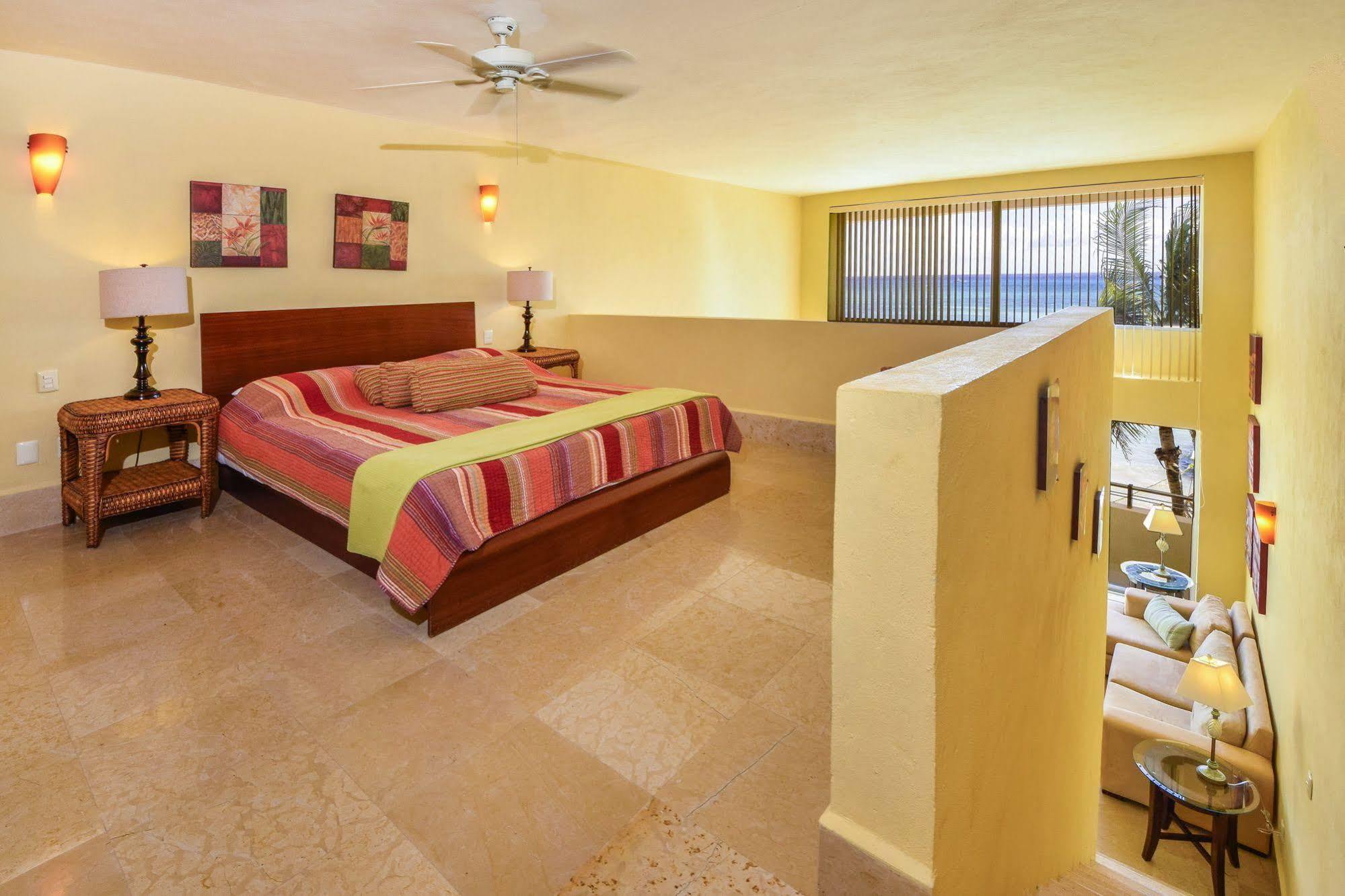 Ocean Plaza Condos Playa del Carmen Buitenkant foto