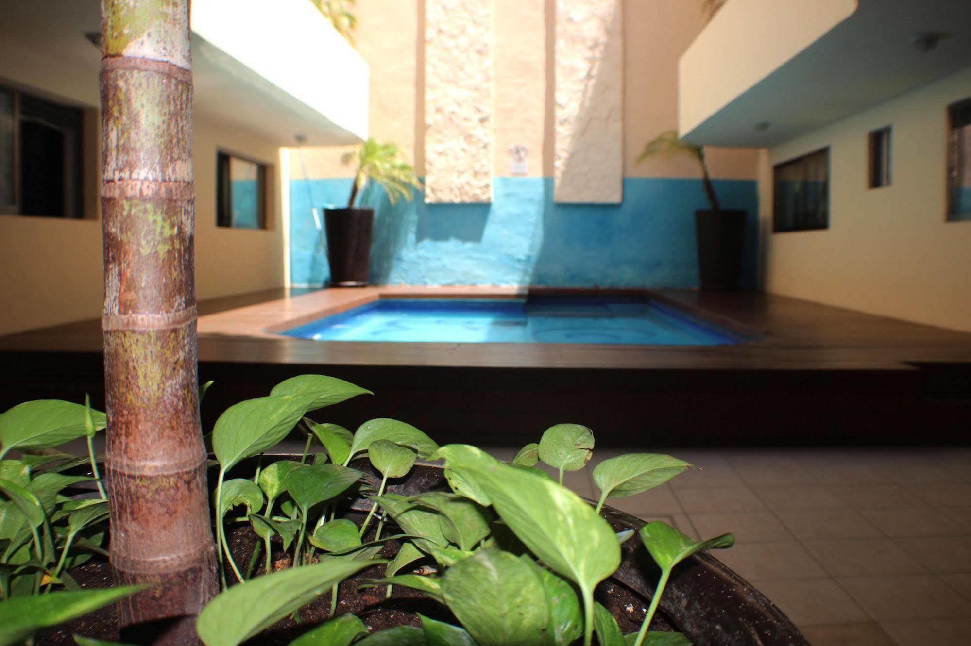 Ocean Plaza Condos Playa del Carmen Buitenkant foto