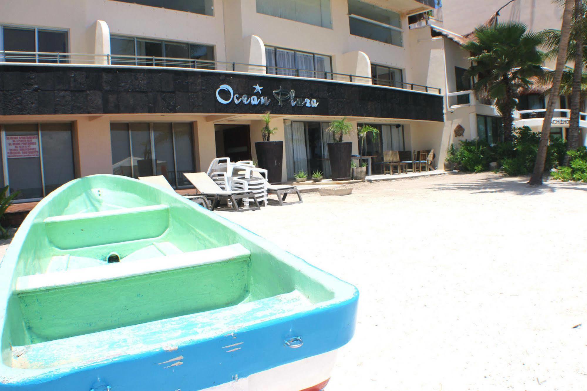 Ocean Plaza Condos Playa del Carmen Buitenkant foto